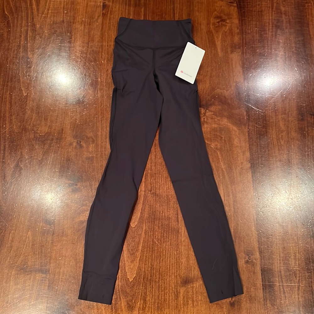NWT Lululemon Black “Base Pace HR Tight 28” Brushed” Leggings